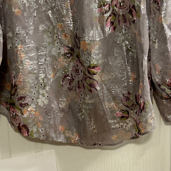 Cinq a Sept Metallic Floral Print Claudette Kandice Button Up Shirt Blouse Small - Picture 10 of 11